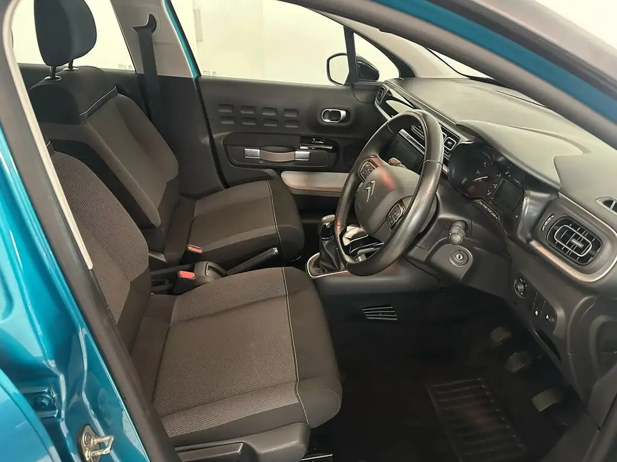 2020-citroen-c3-12-puretech-flair-83ps-big-24