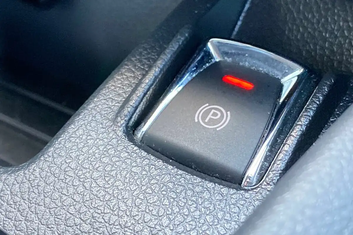 2019-nissan-qashqai-15dci-acenta-premium-17in-alloys-dct-big-31