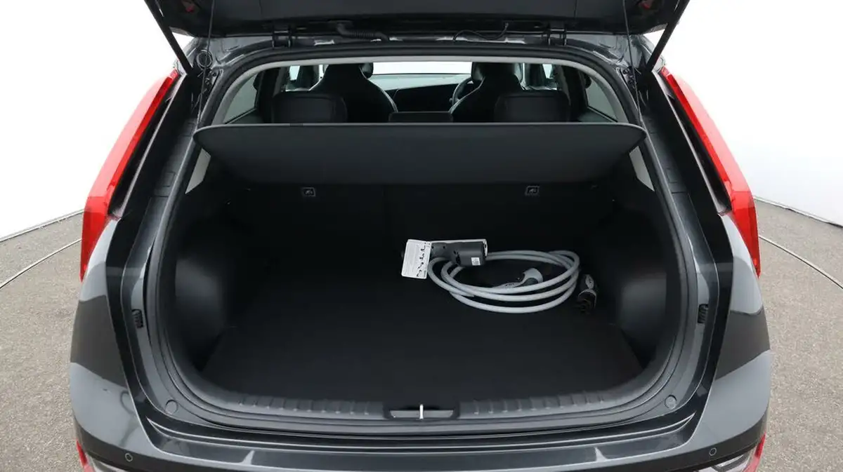 2022-kia-e-niro-ev-3-big-17