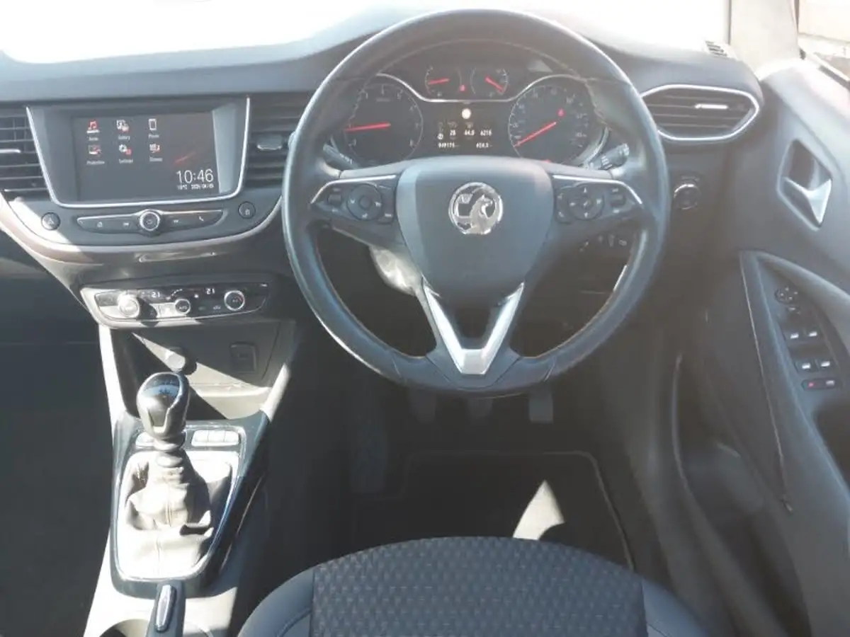 2018-vauxhall-crossland-x-12-elite-130ps-turbo-ss-big-6