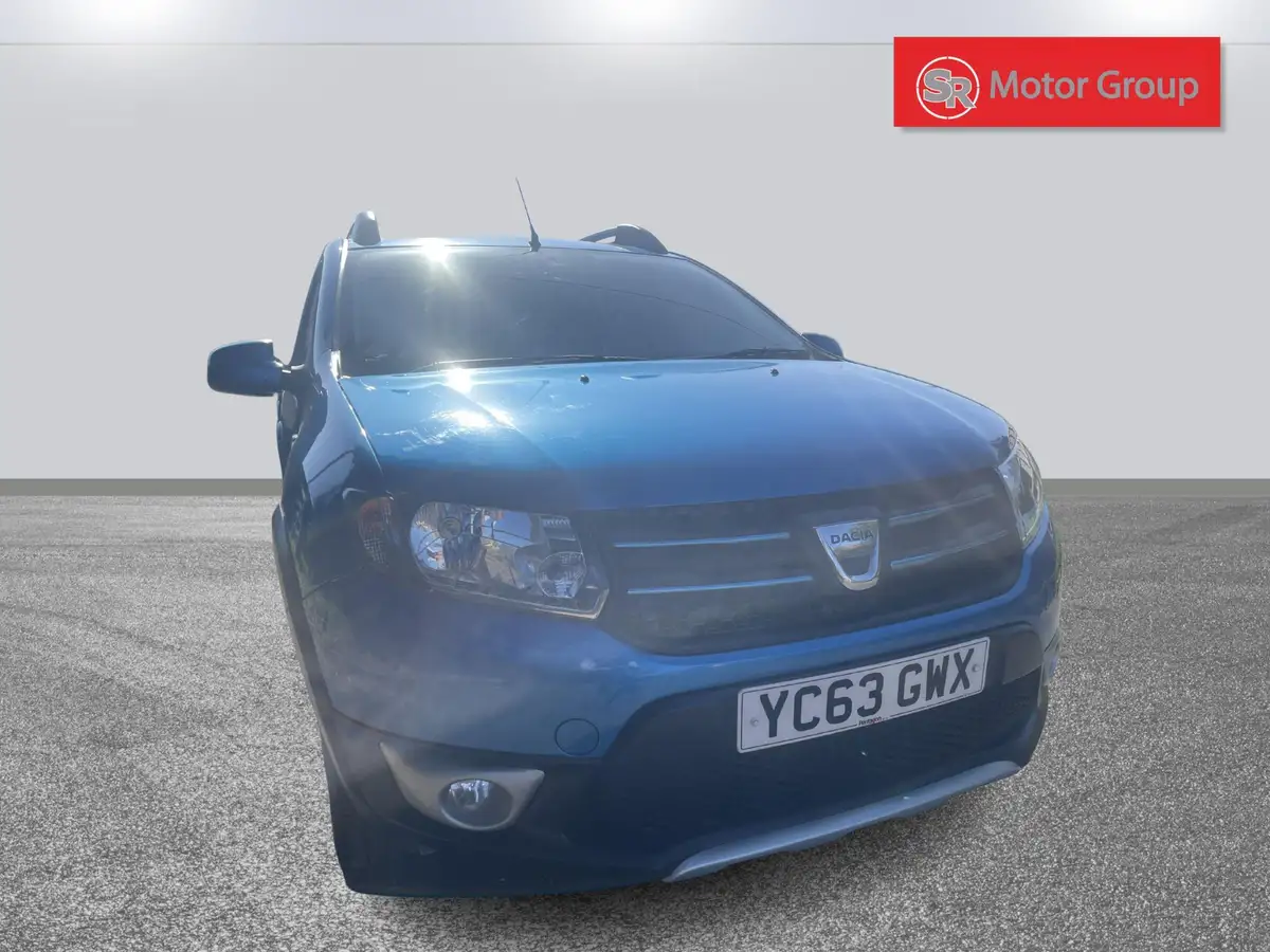 2013-dacia-sandero-stepway-09-laureate-big-4