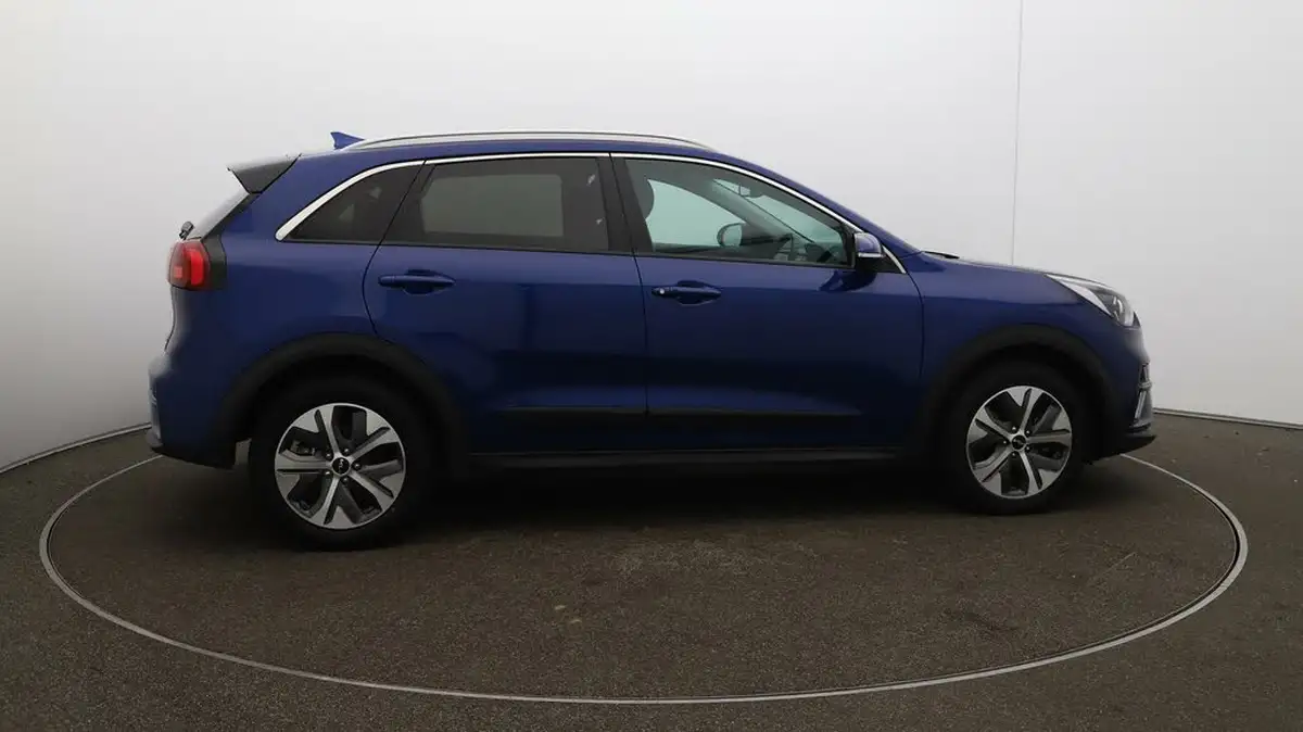 2022-kia-e-niro-ev-2-64-big-8