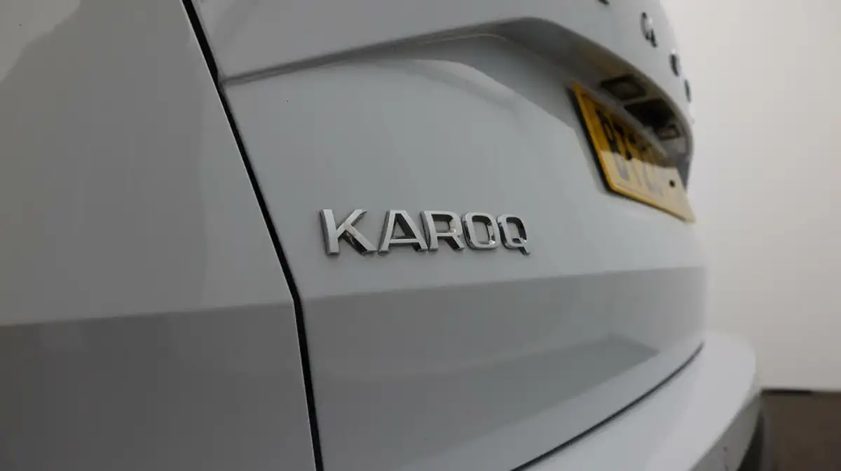 2023-skoda-karoq-20tdi-se-l-116ps-dsg-big-21