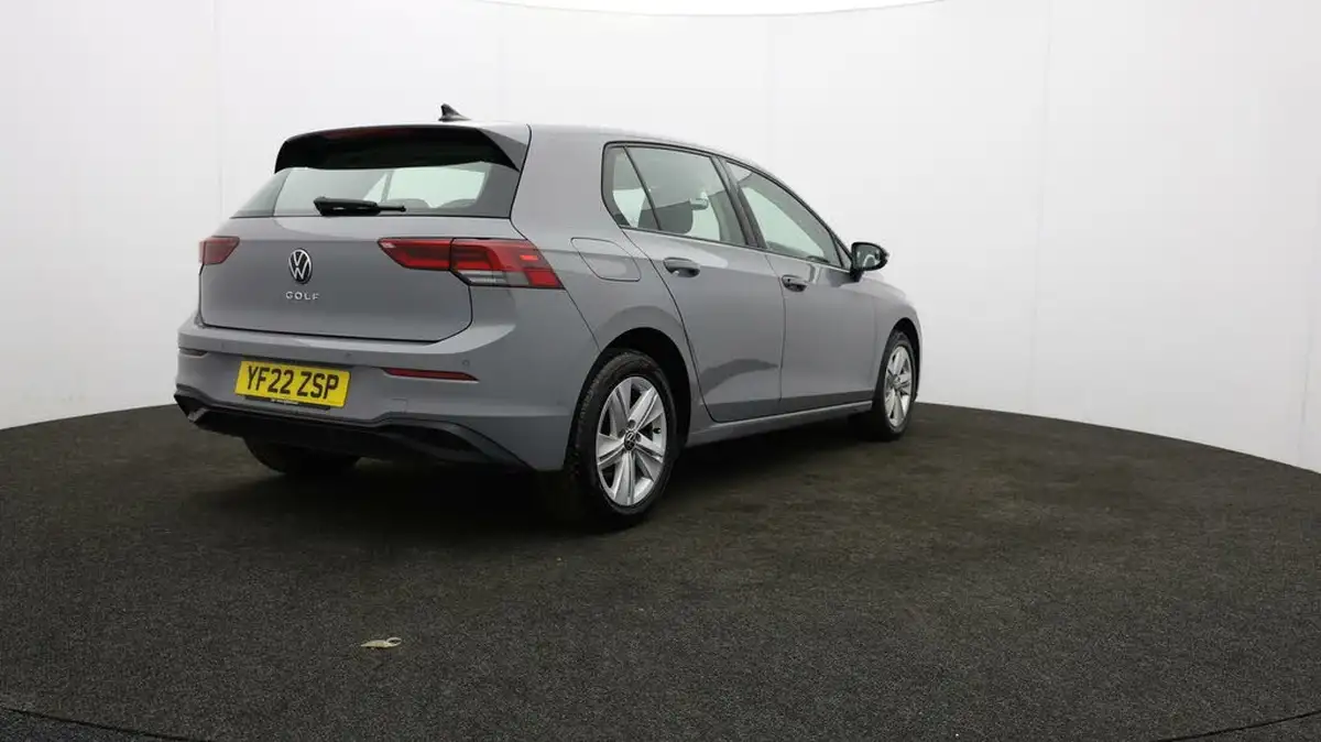 2022-volkswagen-golf-20tdi-life-hatchback-big-75
