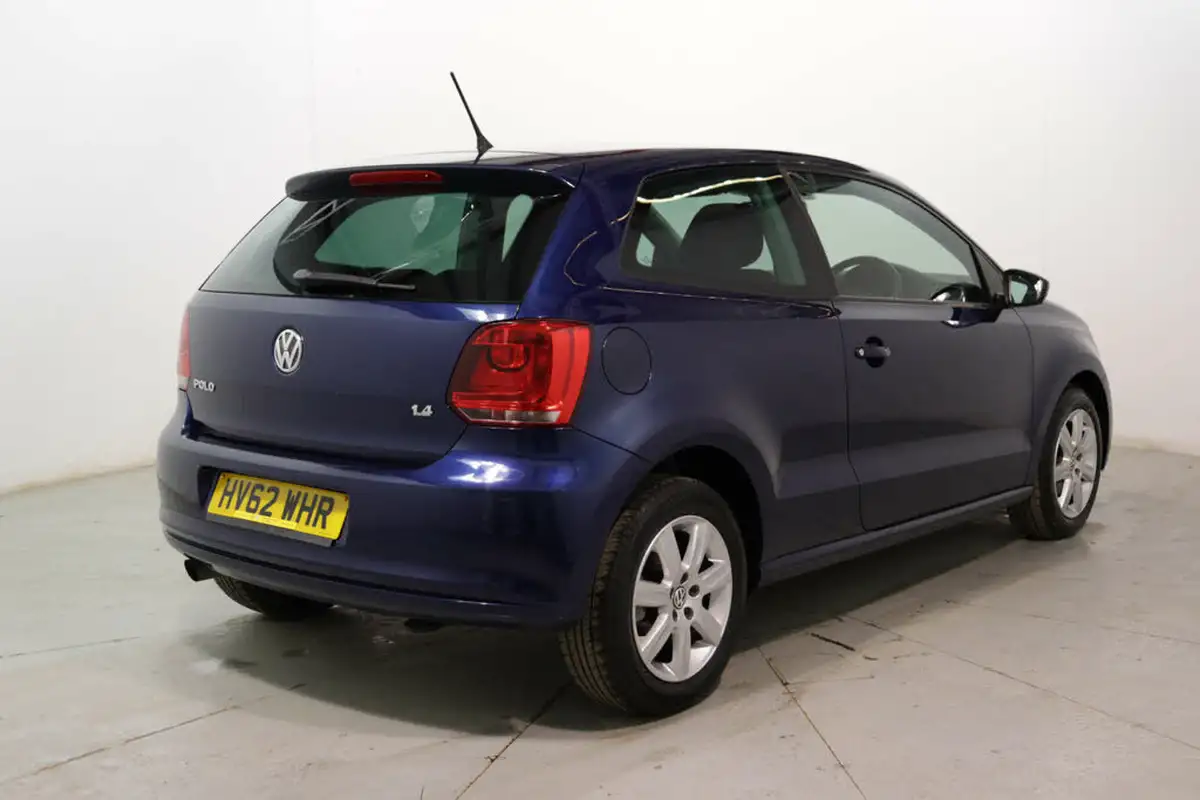 2012-volkswagen-polo-14-match-3d-dsg-big-6