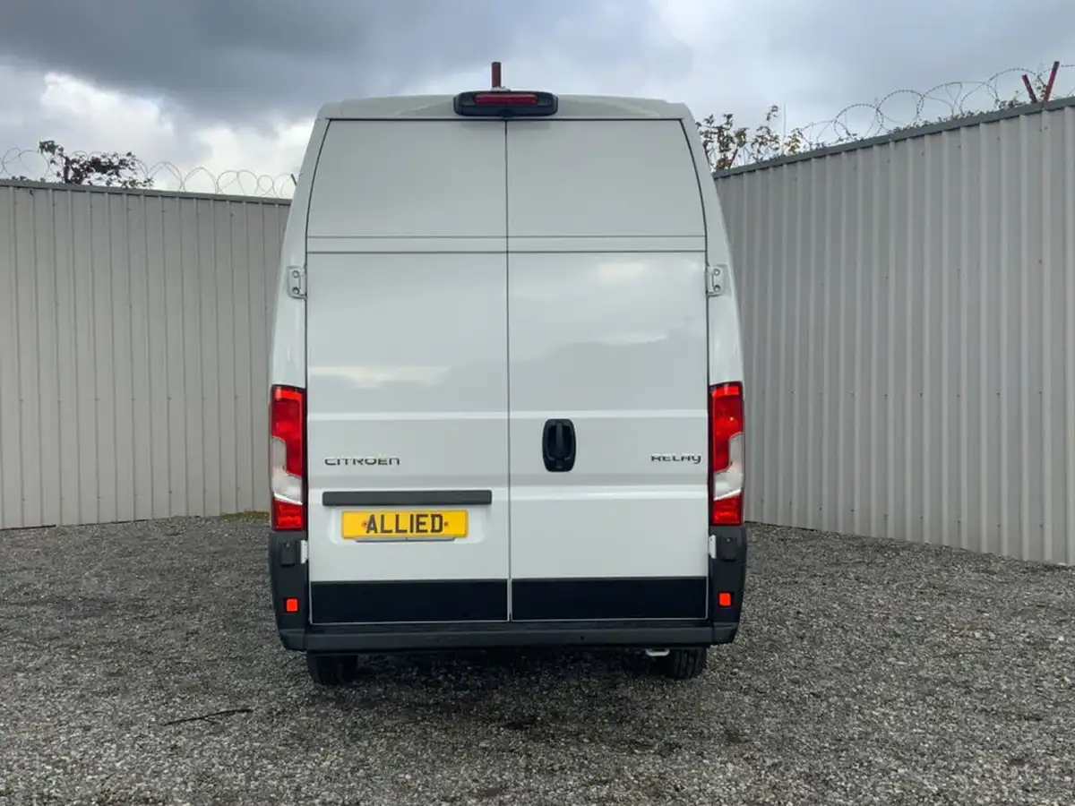 2024-citroen-relay-big-7