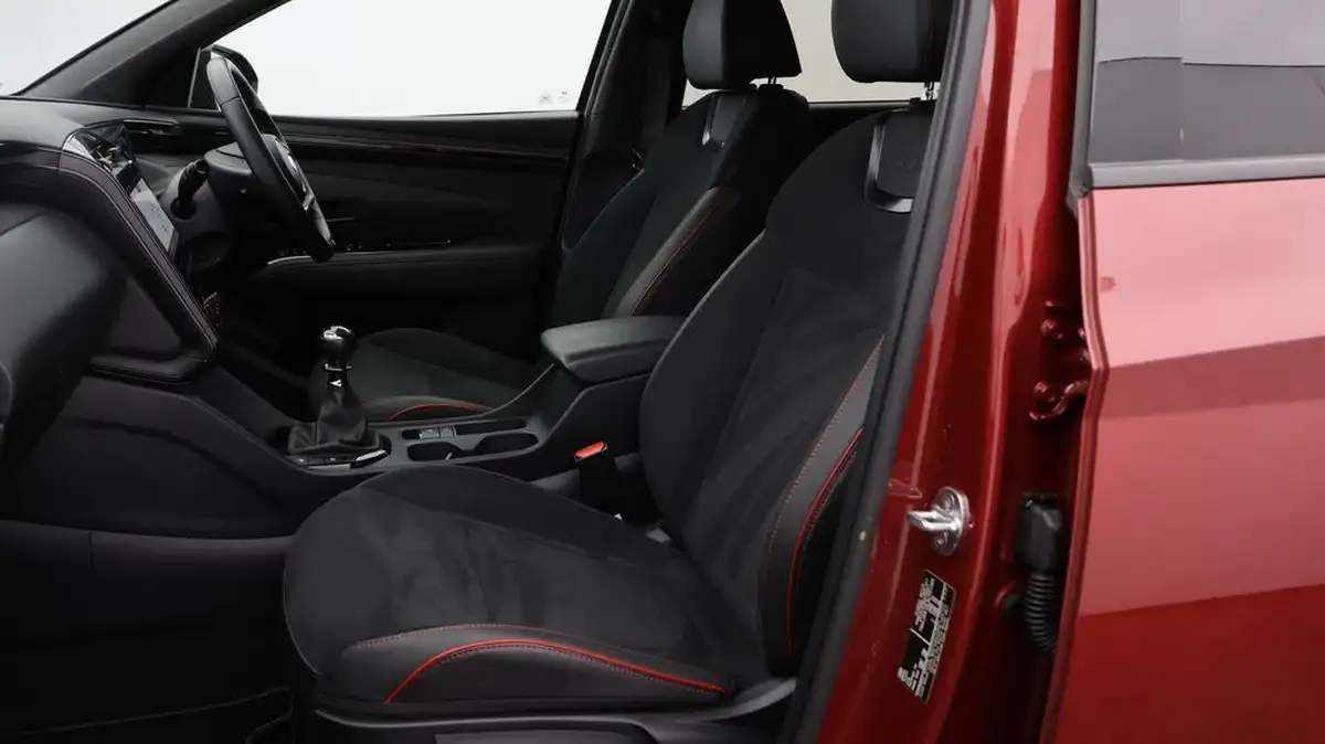 2022-hyundai-tucson-16-t-gdi-n-line-150ps-big-13