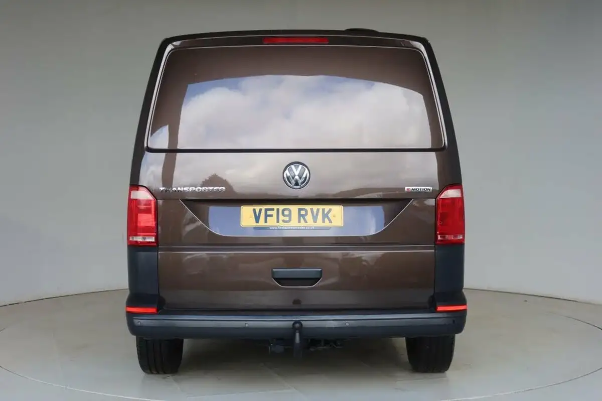 2019-volkswagen-transporter-20tdi-t32-startline-bmt-swb-150pseu6-panel-van-big-5