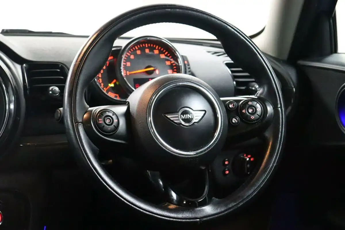 2017-mini-clubman-15-cooper-chili-ss-auto-big-47