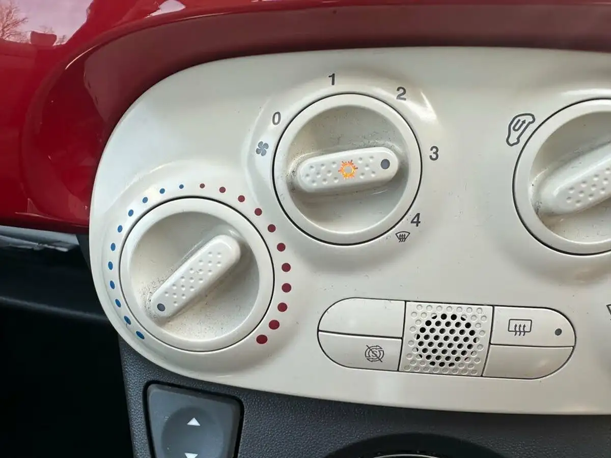 2014-fiat-500-12-lounge-ss-big-18