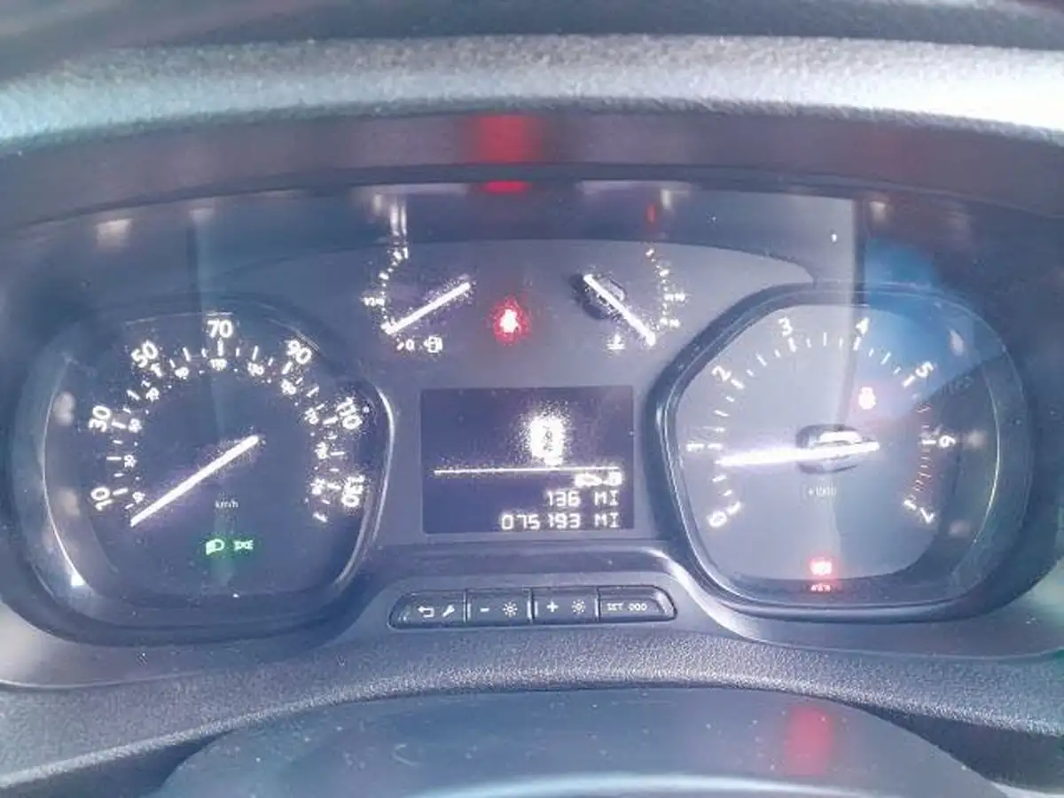 2021-peugeot-expert-20-bluehdi-professional-long-1400-eu6dt-panel-big-17