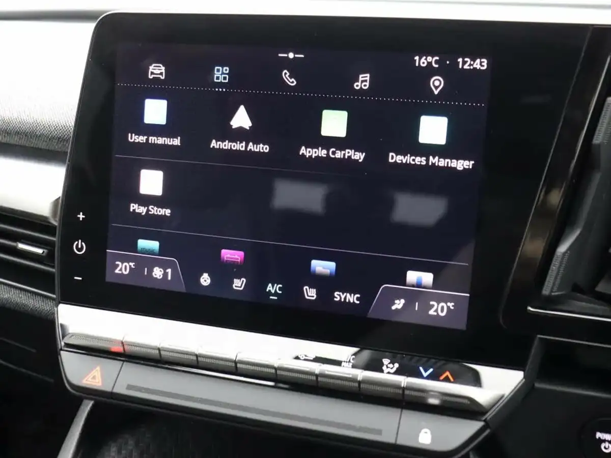 2023-renault-megane-e-tech-e-launch-edition-big-25