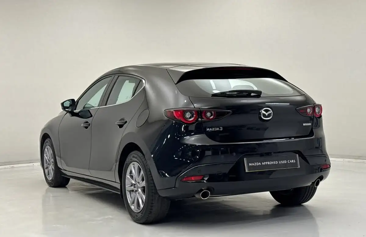 2022-mazda-mazda3-20-se-l-lux-122ps-hatchback-5d-big-4