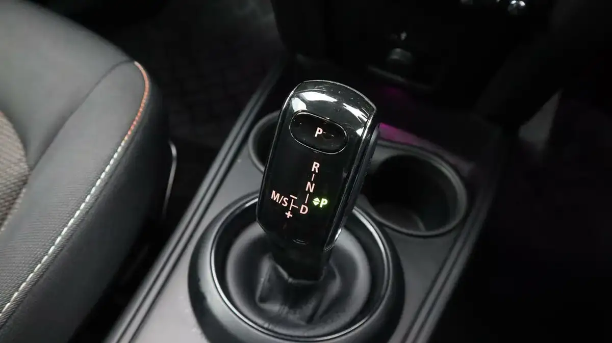 2022-mini-countryman-15-cooper-classic-premium-auto-big-24