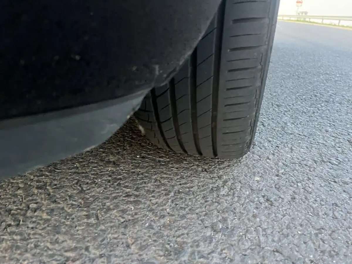 2012-mazda-mazda2-15-ts2-big-25