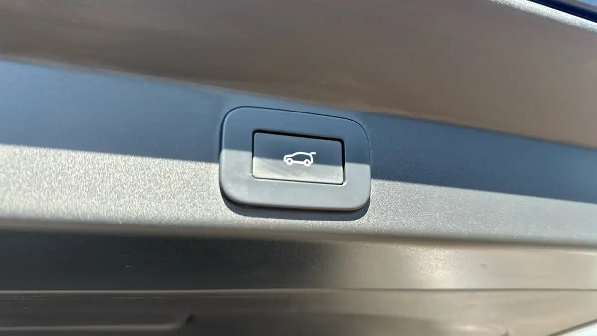 2024-land-rover-range-rover-sport-30-d300-dynamic-se-big-19