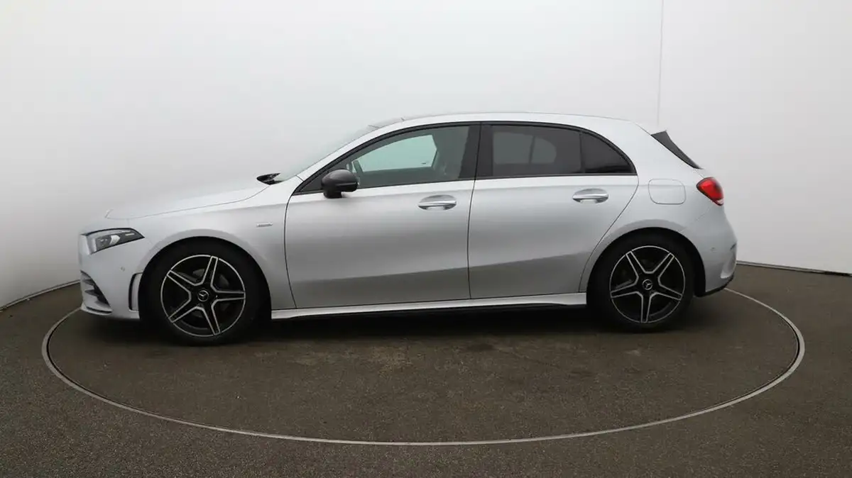 2022-mercedes-benz-a-class-13-a200-amg-line-premium-plus-edition-hatchback-5d-7g-dct-big-4