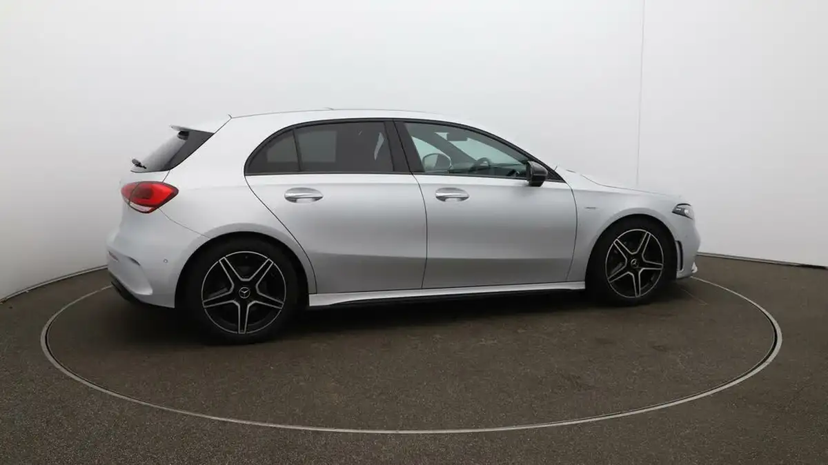 2022-mercedes-benz-a-class-13-a200-amg-line-premium-plus-edition-hatchback-5d-7g-dct-big-46