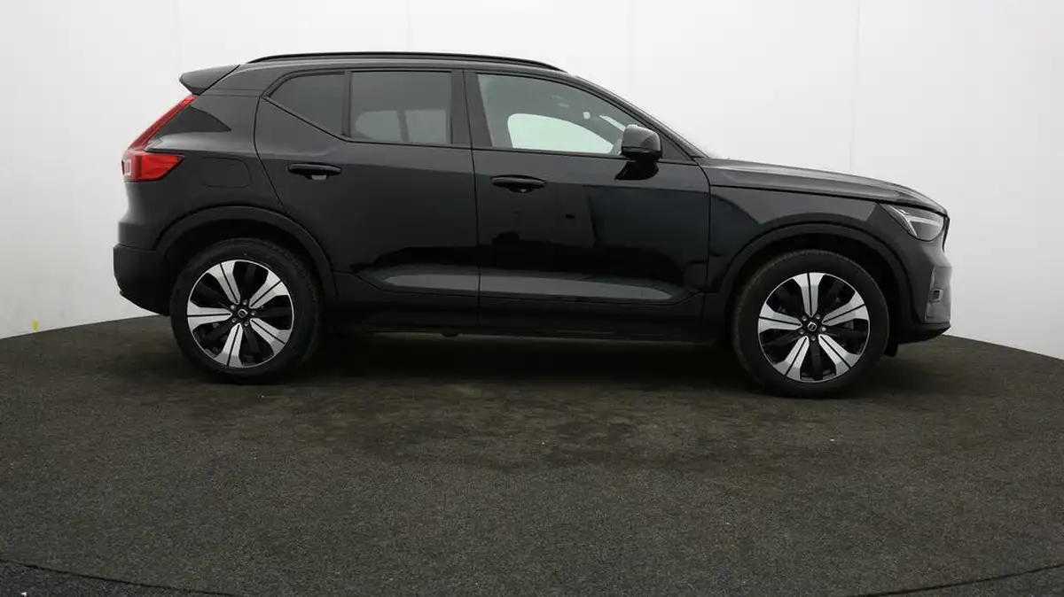 2023-volvo-xc40-15-t5-ultimate-dark-big-7