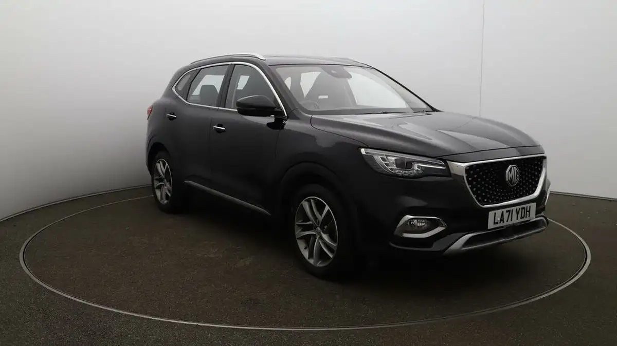 2022-mg-hs-15t-gdi-exclusive-162ps-big-36