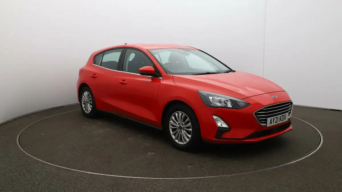 2021-ford-focus-15-titanium-edition-hatchback-big-34
