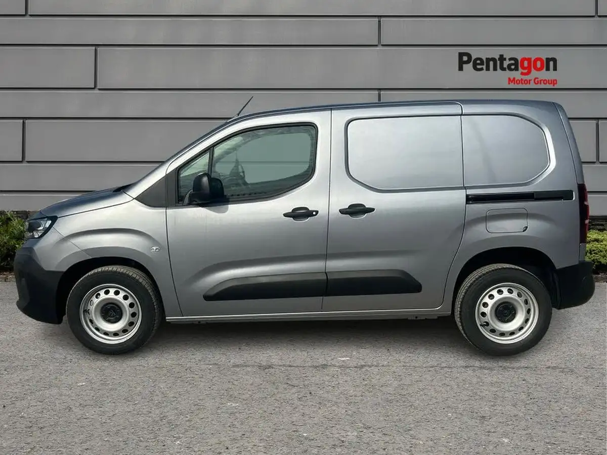 2024-peugeot-partner-15-bluehdi-professional-100pseu6d-big-11
