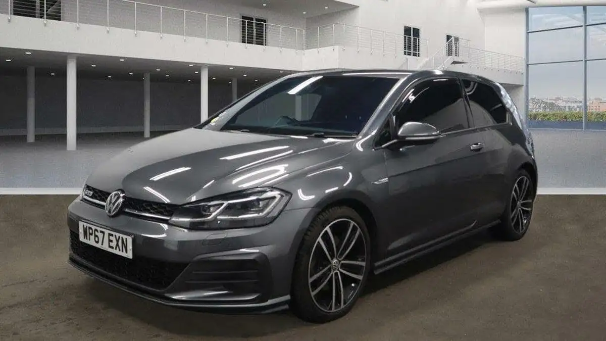 2017-volkswagen-golf-20tdi-gtd-ss-hatchback-3d-dsg-big-1