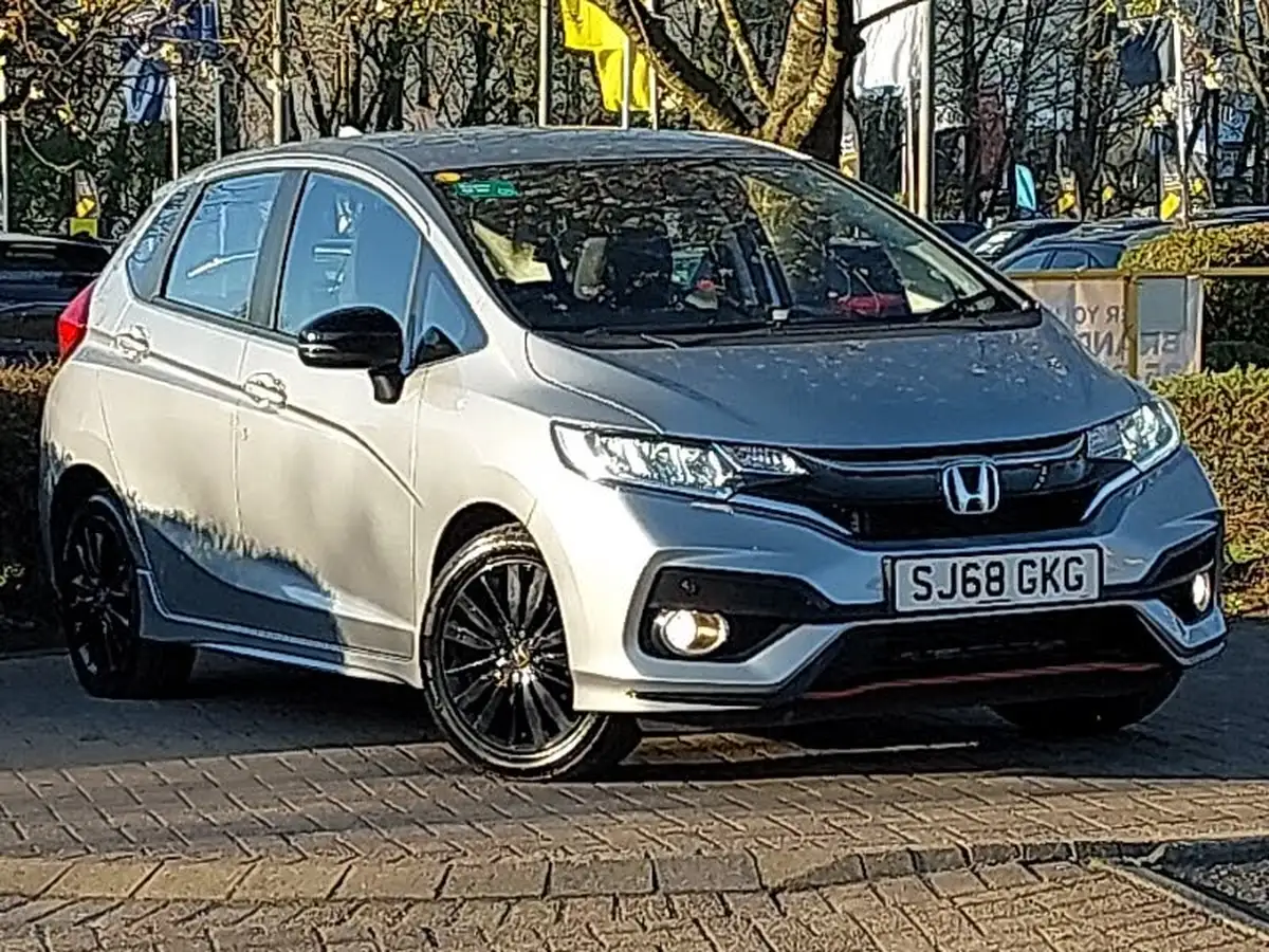 2018-honda-jazz-15-i-vtec-sport-navi-big-0