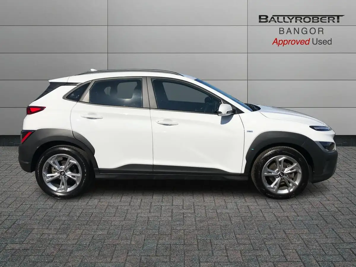 2022-hyundai-kona-10-t-gdi-se-connect-big-8