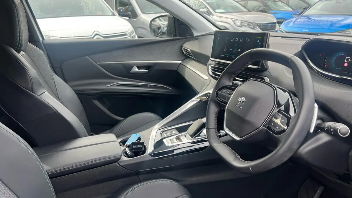2022-peugeot-3008-suv-16-puretech-allure-premium-225bhp-hybrid-big-10