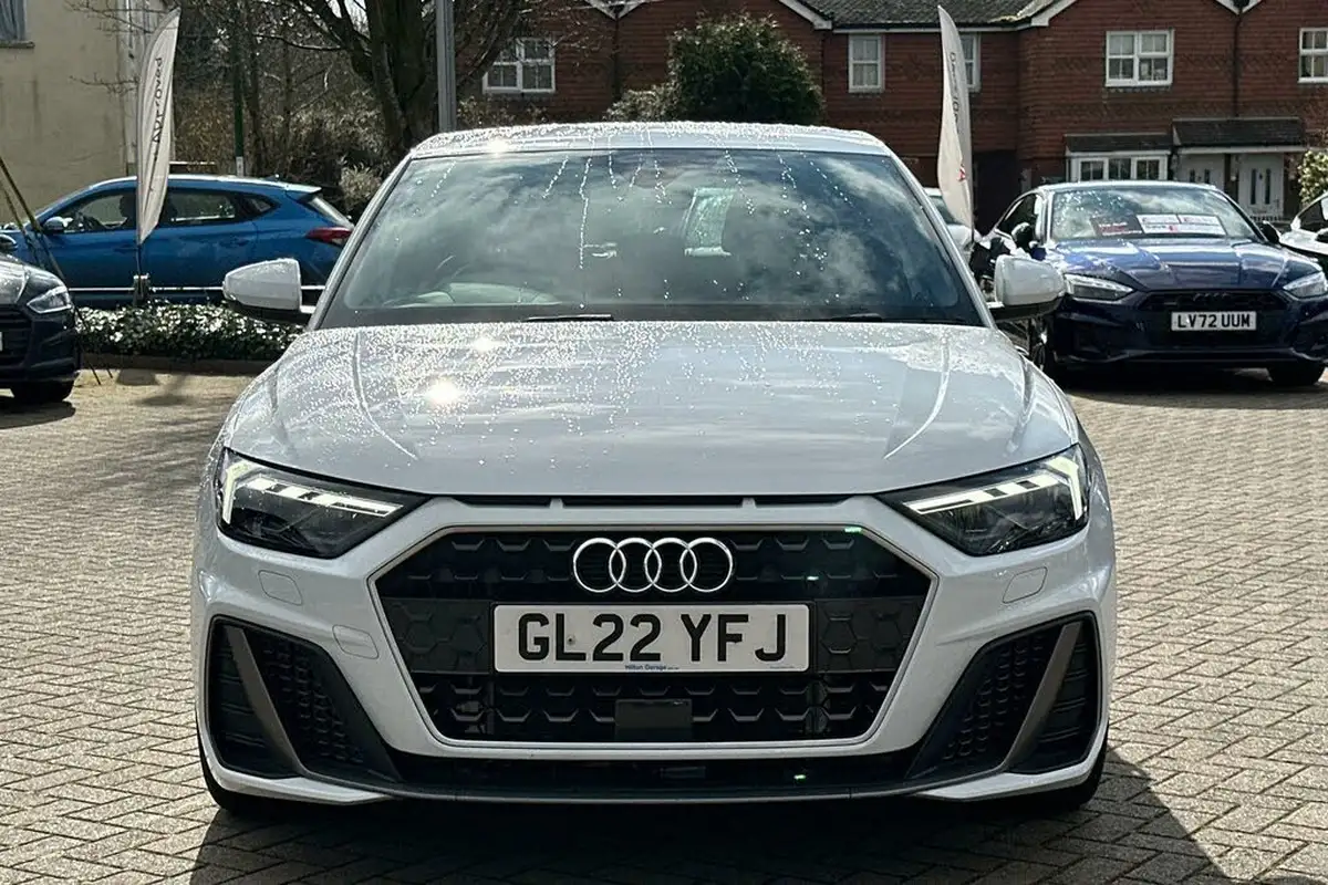 2022-audi-a1-10-30-tfsi-s-line-tronic-big-17