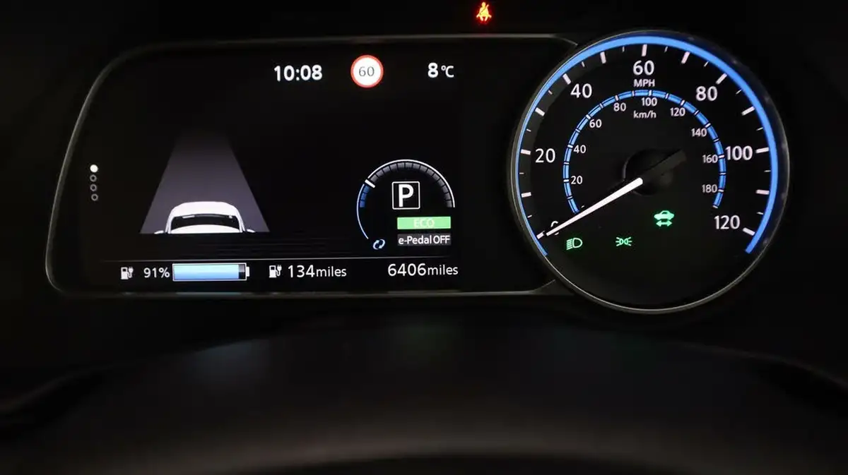 2024-nissan-leaf-e-n-connecta-39kwh-big-10