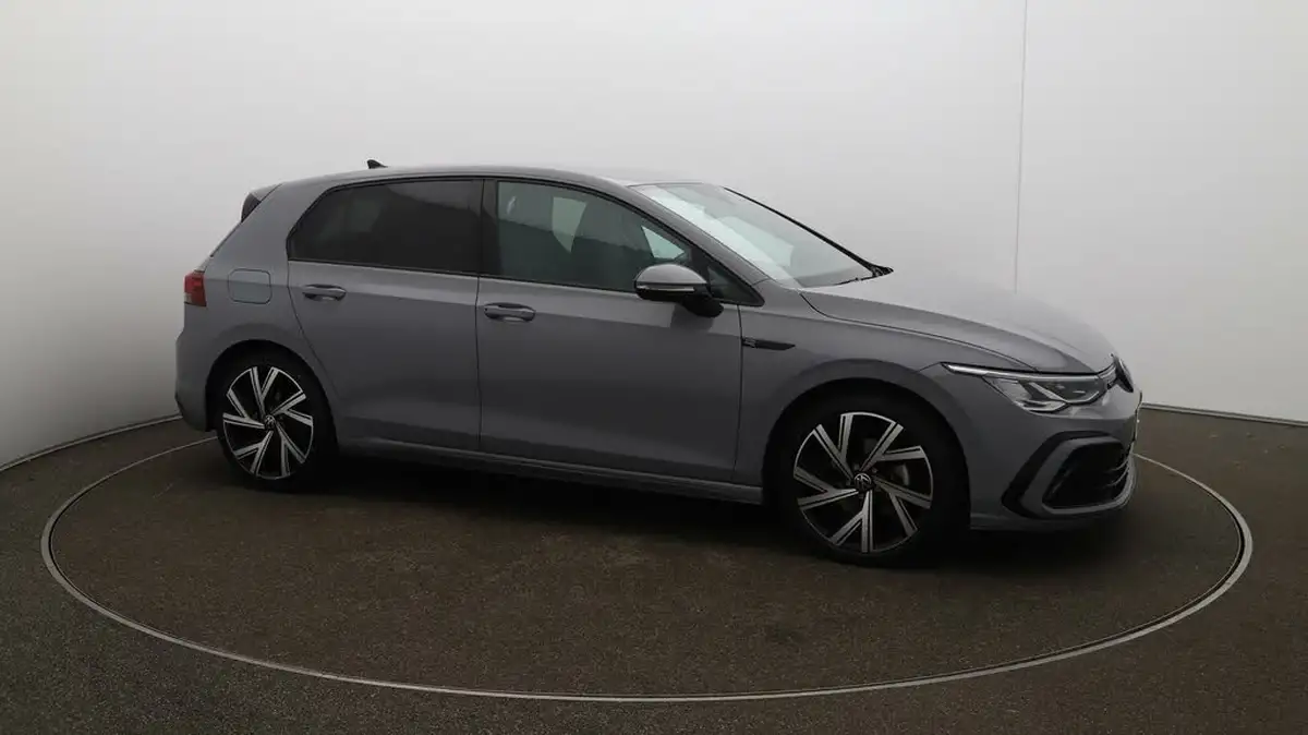2024-volkswagen-golf-15-etsi-r-line-evo-hatchback-big-39