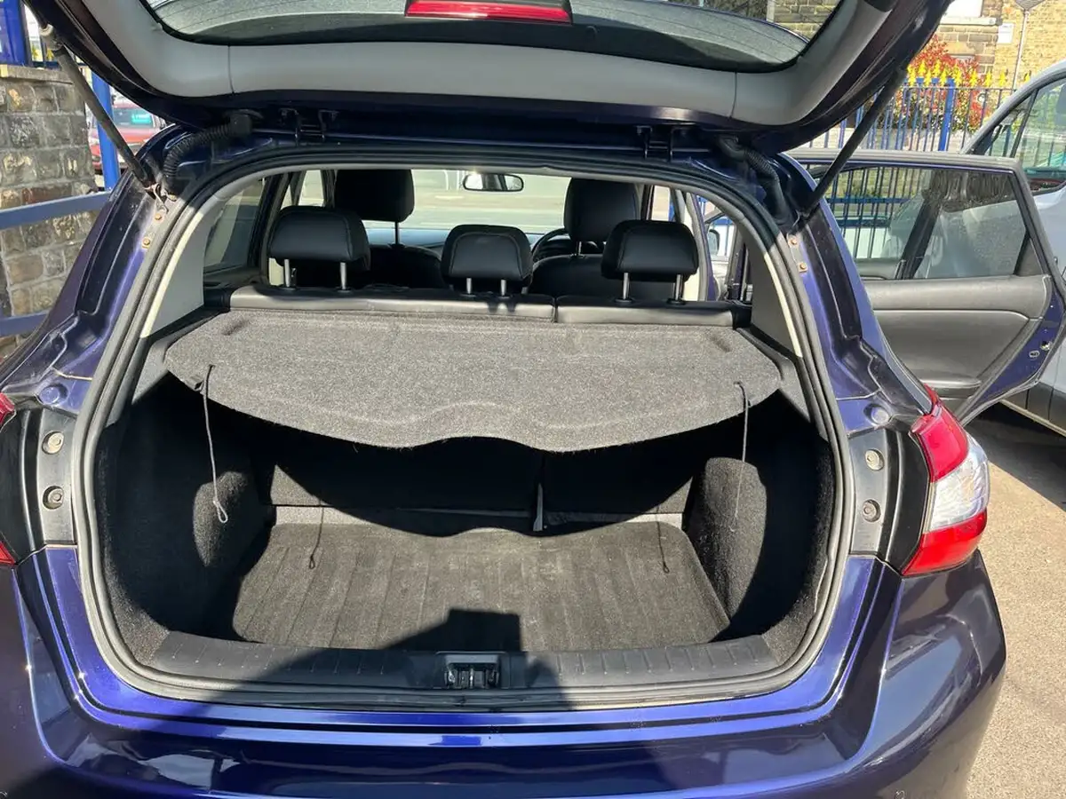 2016-nissan-pulsar-15dci-n-connecta-ss-big-9