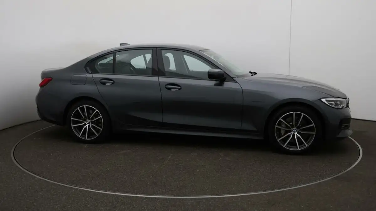 2020-bmw-3-series-20-330e-sport-pro-saloon-4d-big-40