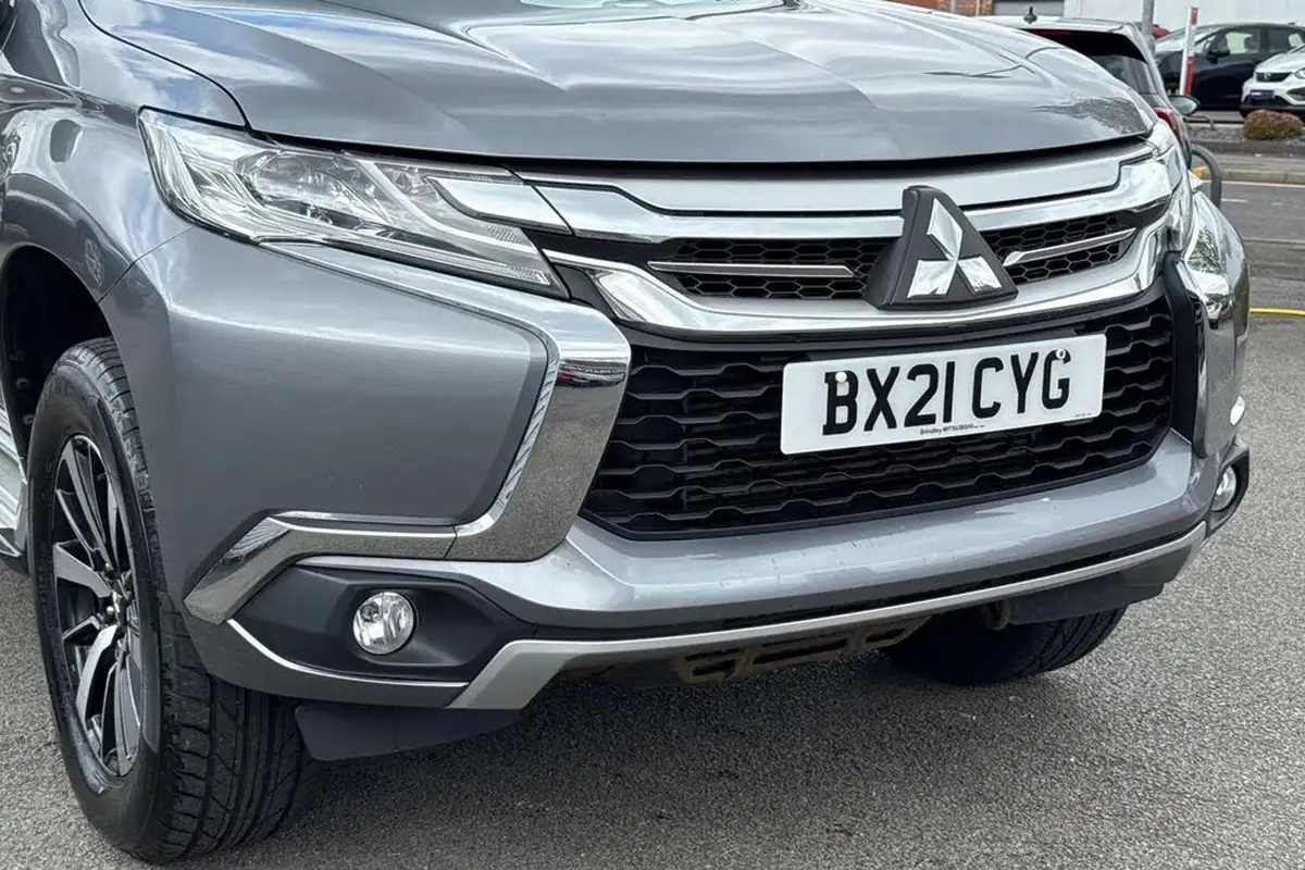 2021-mitsubishi-shogun-sport-24di-d-3-big-15