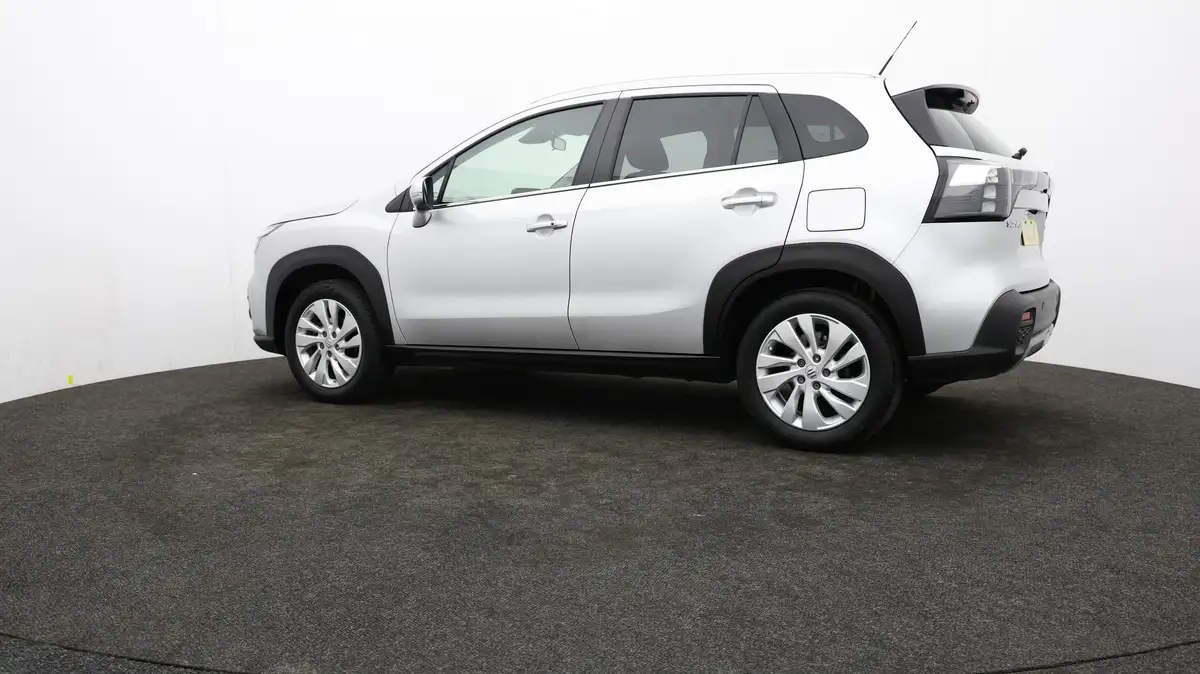 2023-suzuki-s-cross-15-motion-big-64