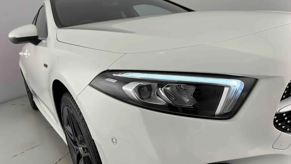 2021-mercedes-benz-a-class-13-a250e-amg-line-executive-hatchback-5d-big-24