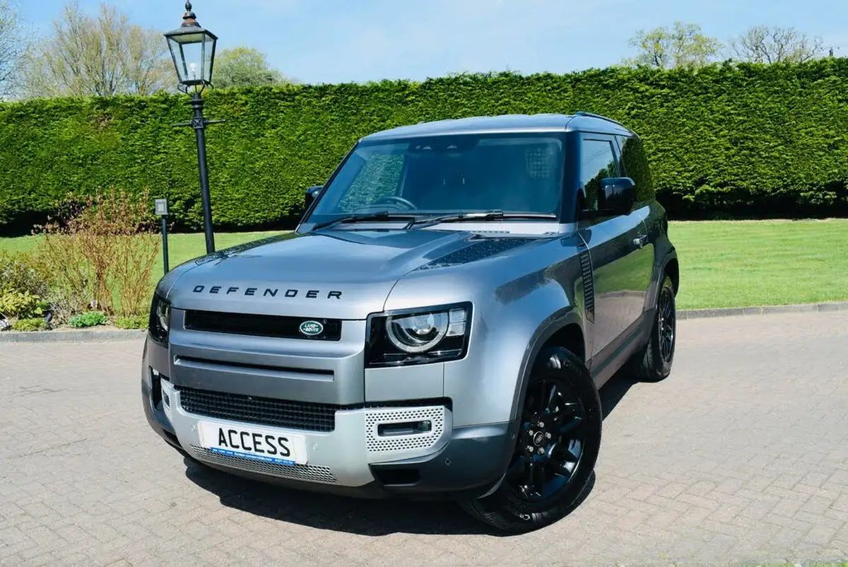 2024-land-rover-90-defender-30-d250-hard-top-se-90-big-0