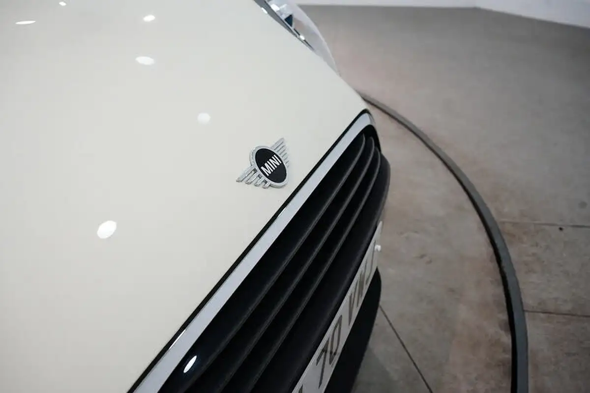 2020-mini-countryman-15-cooper-classic-auto-big-13