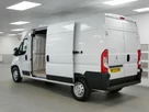 2023-peugeot-boxer-22-bluehdi-professional-premium-435-l3h2-small-9