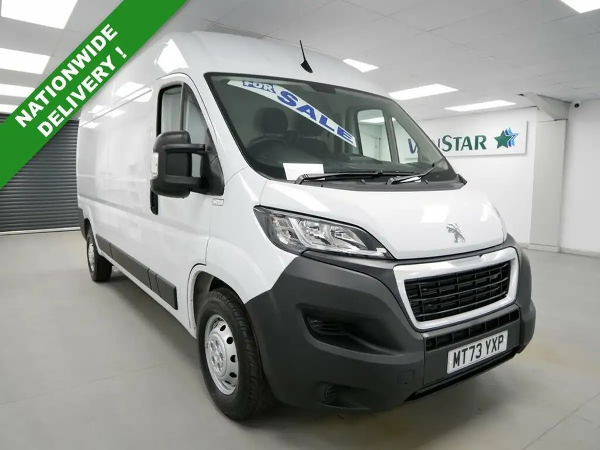 2023-peugeot-boxer-22-bluehdi-professional-premium-435-l3h2-big-3