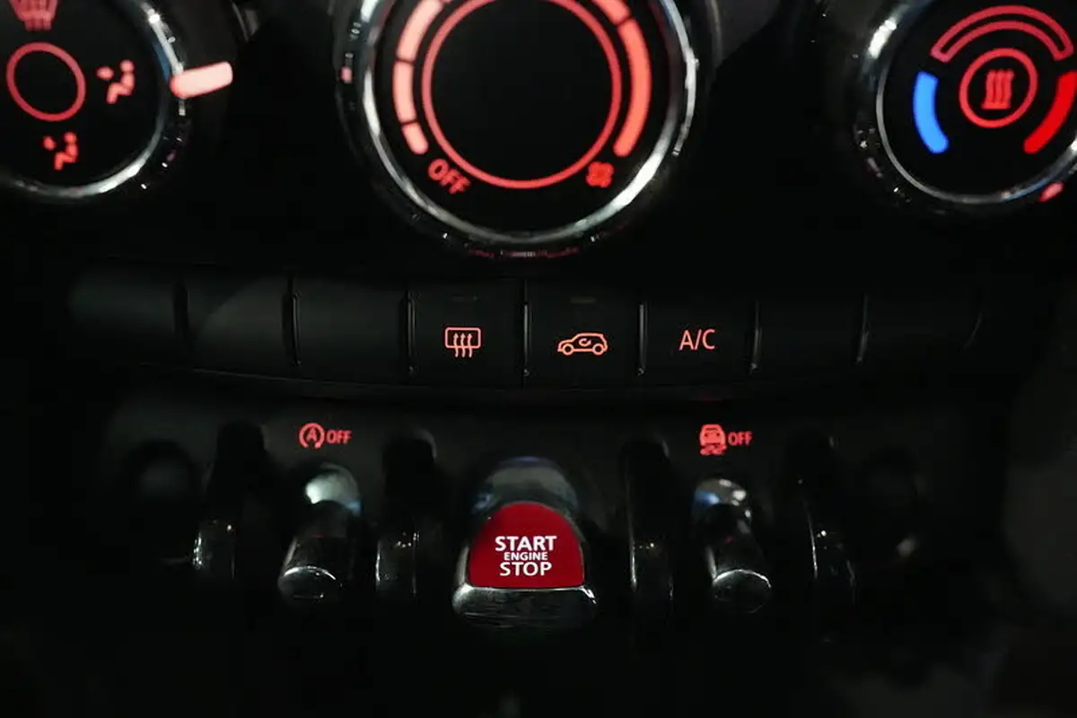 2020-mini-countryman-15-cooper-classic-auto-big-35