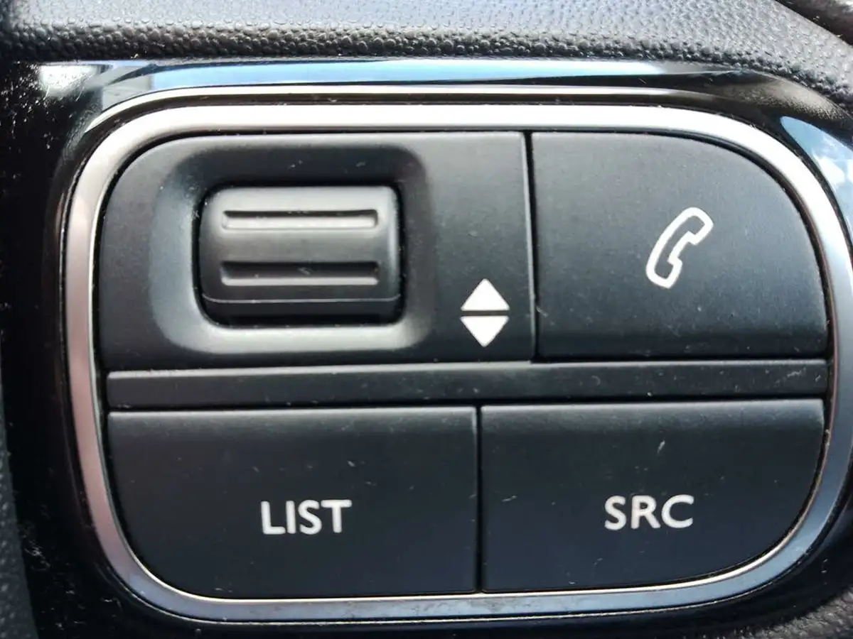 2019-citroen-c5-aircross-12-puretech-flair-plus-big-24
