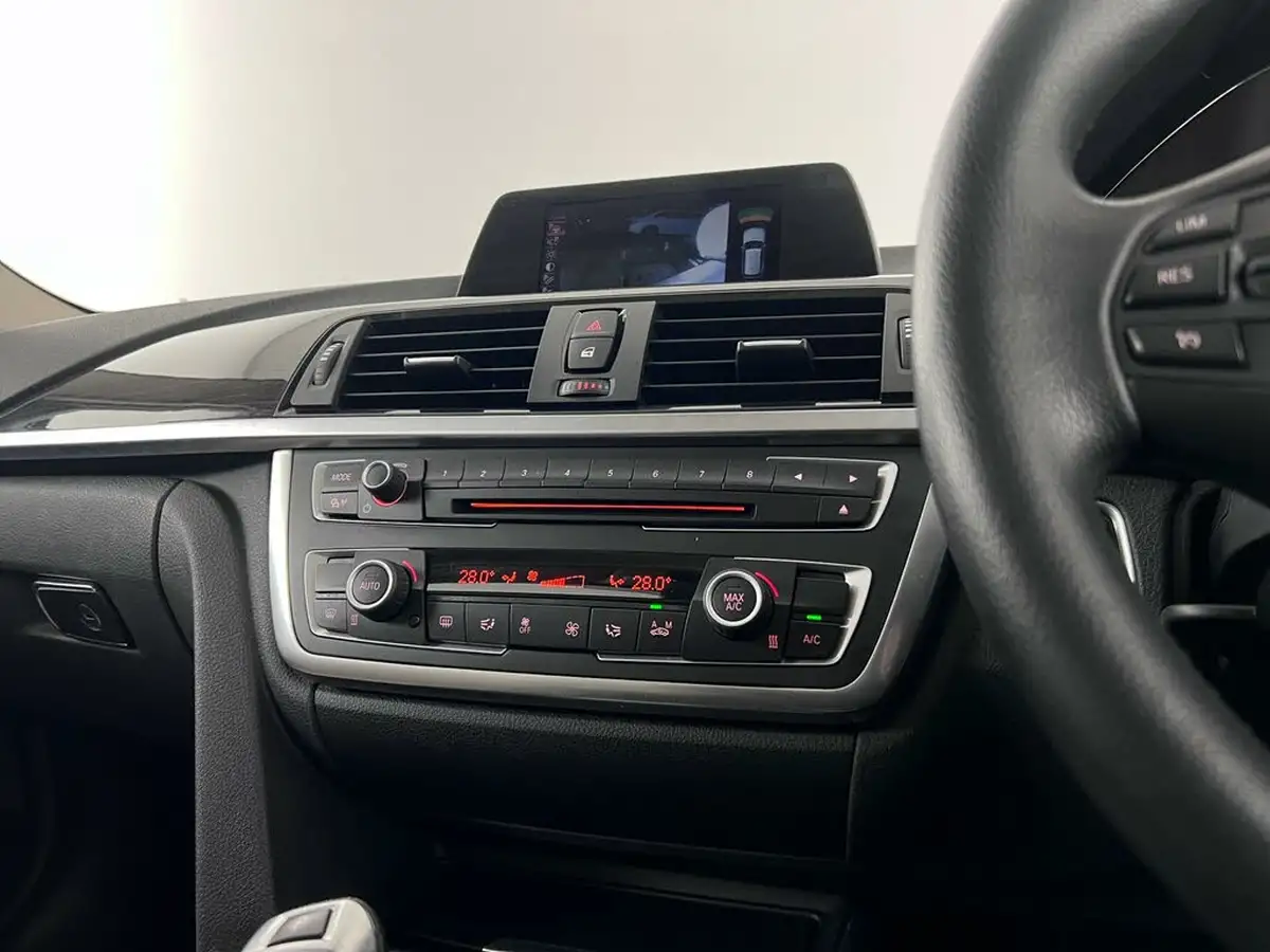 2015-bmw-3-series-20-320i-luxury-touring-5d-1997cc-auto-big-29