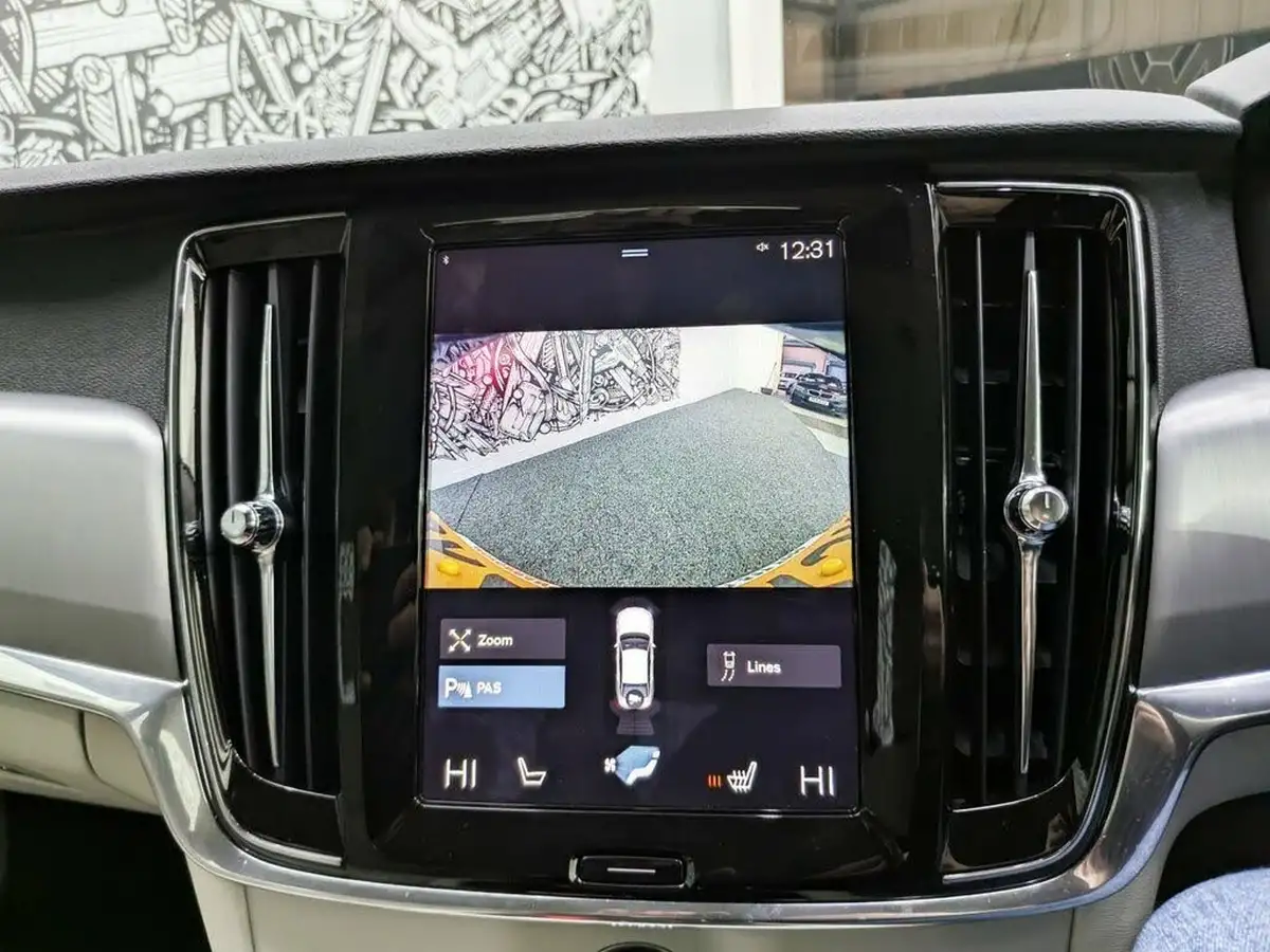 2020-volvo-s90-20td-d4-momentum-plus-big-17