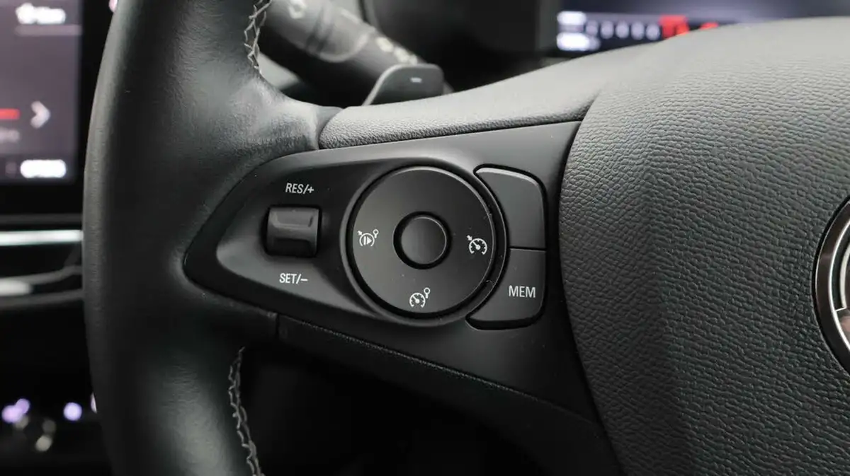 2022-vauxhall-corsa-12-turbo-sri-edition-130ps-auto-big-22