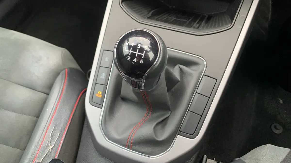 2020-seat-arona-15-tsi-evo-fr-sport-big-19