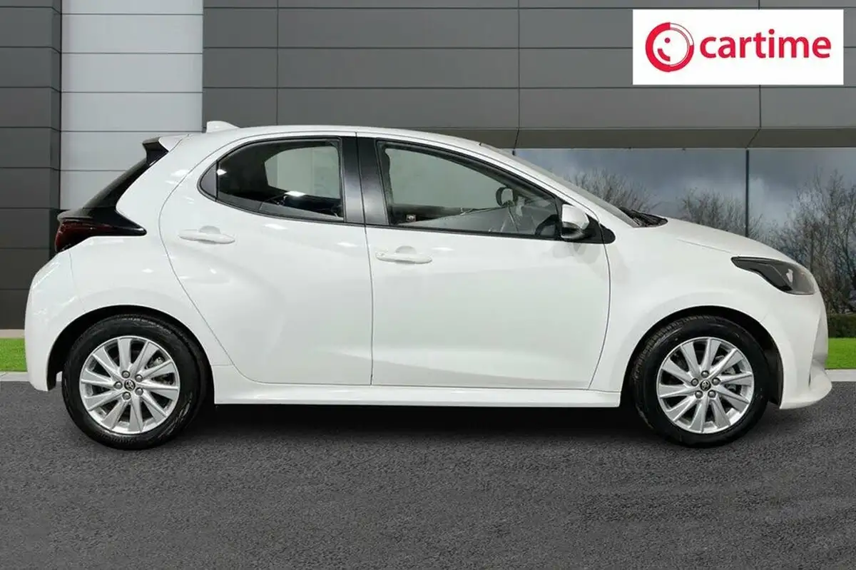 2021-toyota-yaris-15-vvt-i-icon-114bhp-hybrid-1490cc-e-cvt-big-1