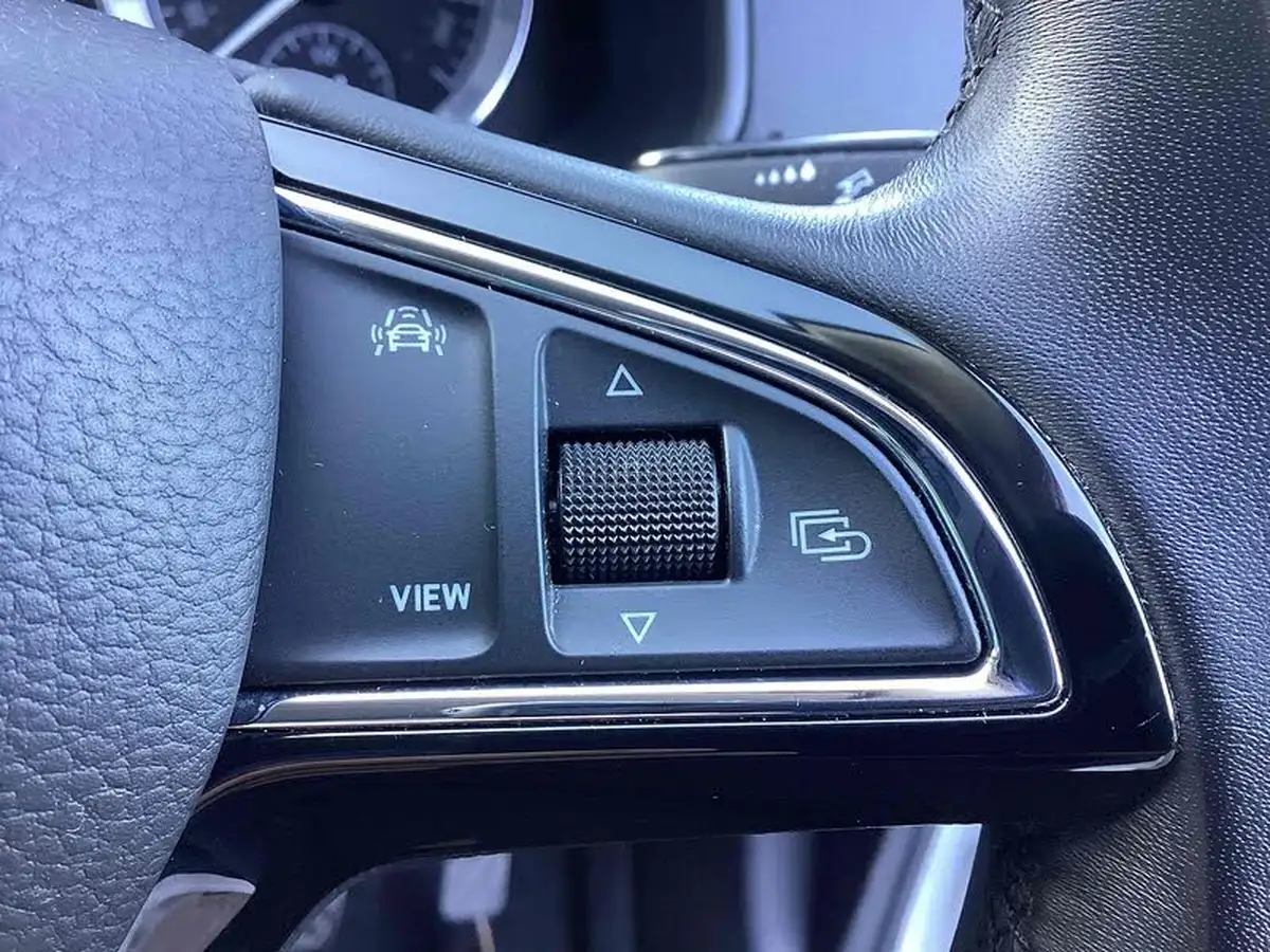 2019-skoda-karoq-10-tsi-se-l-big-28